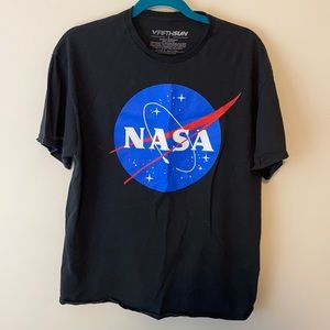 Large men’s NASA black T-shirt